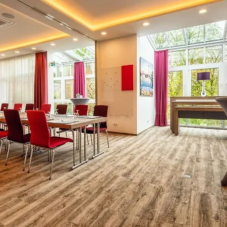 Western Stadtquartier Otel Haan