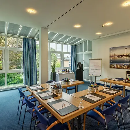 Western Stadtquartier Otel 4*