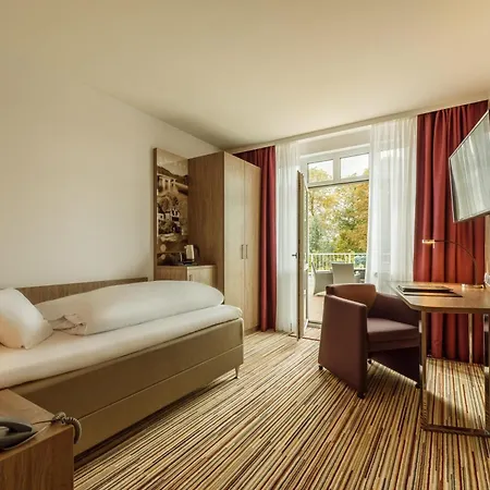 Western Stadtquartier ホテル 4*